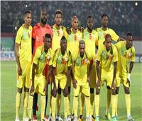 لاعبو منتخب بنين يتفقدون أرضية ملعب السلام قبل مواجهة المغرب  