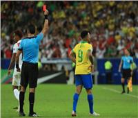 «خيسوس» يطرد من مباراة البرازيل وتشيلي في نهائي كوبا أمريكا 2019