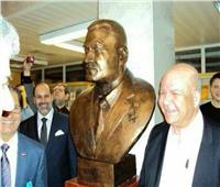 وزارة قطاع الأعمال توقف بيع 3 تماثيل نحاسية لجمال عبد الناصر