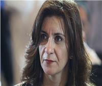 وزيرة الهجرة تتواصل مع المواطن المصري المعتدى عليه داخل الطائرة الرومانية 