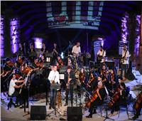 صور| الأوبرا تحول المسرح الروماني بالإسكندرية إلى ملتقي للموسيقى المصرية والعالمية