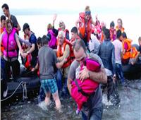500 مهاجر لا يزالون عالقين في البحر بعد إنقاذهم