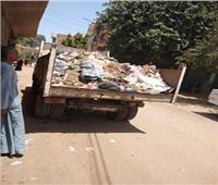 حملات لرفع أكوام القمامة بأسيوط ..ورفع 300 طن مخلفات خلال يوم واحد 