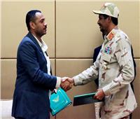 صور| «السودان يفتح صفحة جديدة».. توقيع وثائق المرحلة الانتقالية بحضور دولي