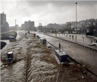 بالفيديو| أمطار غزيرة في اسطنبول وفيضانات تجتاح البازار الكبير التاريخي