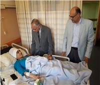 صور| نائب رئيس جامعة الأزهر يتفقد المستشفى التخصصي