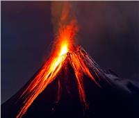 ثوران بركان «سترومبولي» بجزيرة صقلية الإيطالية