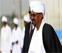 محكمة سودانية: إرجاء محاكمة البشير إلى السبت المقبل واتهامه بـ "الثراء الحرام"