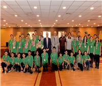 جامعة المنصورة تكرم فريق سباحة الزعانف لحصوله على 60 ميدالية ببورسعيد