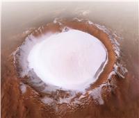صدمة.. انهيار جليدي على سطح المريخ 