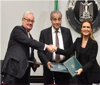 مصر وإيطاليا توقعان اتفاقية لإنشاء 10 صوامع رأسية بـ360 مليون جنيه 