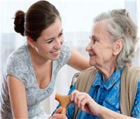 10 قواعد حول إتيكيت التعامل مع المسنين