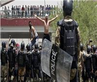 الشرطة العراقية تفتح النار وتطلق الغاز لتفريق متظاهرين في بغداد