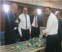 إحباط تهريب كمية من التبغ وأدوات التجميل بمطار القاهرة
