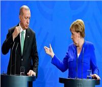 ميركل تطلب من أردوغان ضرورة وقف العملية العسكرية التركية في سوريا فورًا