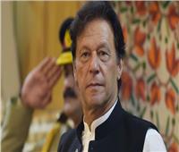 رئيس وزراء باكستان يدين إطلاق الهند النار على مدنيين في إقليم كشمير