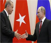 موسكو وأنقرة يبحثان الأطراف التي ستشرف على مناطق النفط شمال سوريا
