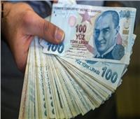 تراجع في قيمة الليرة التركية بعد خفض كبير للفائدة