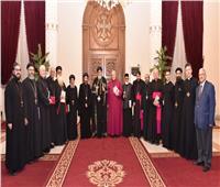  البابا تواضروس يستقبل لجنة العائلة الأرثوذكسية الشرقية والإنجليكانية