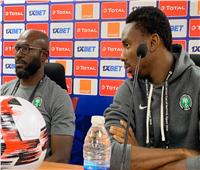 نواكالي لاعب منتخب نيجيريا: لدينا فريق قوي وسعداء بالتواجد في مصر
