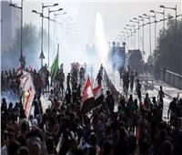 المحتجون يستعيدون السيطرة على ثالث جسر في بغداد