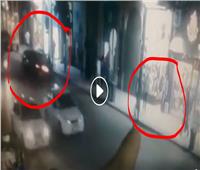 فيديو| «كاميرات المراقبة» ترصد حادث دهس 3 مواطنين في وسط القاهرة