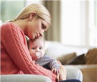  دراسة : الأمهات أكثر شعورًا بالوحدة من الآباء 