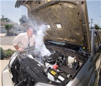 ماذا تفعل عند حدوث حريق مفاجئ في سيارتك؟