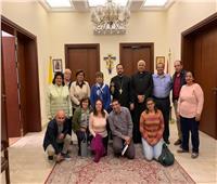 الأنبا باخوم يجتمع مع مسئولي الأنشطة الرسولية بمصر