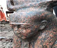 صور| وزارة الآثار: كشف أثري جديد لتمثال ملكي نادر بميت رهينة