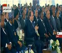 السيسي أمام منتدى السلام بأسوان: المصريات تصدين بقوة للحفاظ على هوية بلدهن