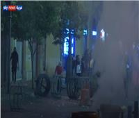سكاي نيوز: إصابة عدد من المتظاهرين خلال مواجهات مع الأمن وسط بيروت