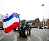 تظاهرات للمزارعين وعمال البناء بهولندا رفضًا لسياسات الحكومة مع التلوث