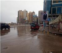 صور| هطول أمطار غزيرة على الإسكندرية.. وانتظام الملاحة البحرية
