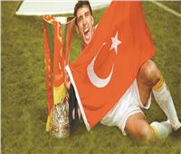 هاكان شوكور.. لاعب حوله «أردوغان» من كابتن المنتخب التركي لـ«سائق أوبر» في أمريكا