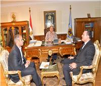 محافظ أسيوط يلتقى وفد برنامج التنمية المحلية لصعيد مصر 