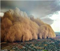 شاهد| «عواصف ترابية» تحول النهار إلى ليل دامس الظلام بأستراليا