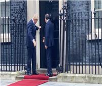 عاجل| وصول الرئيس السيسي إلى مقر رئاسة الوزراء في لندن.. صور