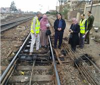رئيس السكة الحديد يجري جولة مفاجئة بخط «القاهرة - الزقازيق»