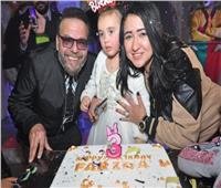 صور| البدري وعمرو يسري وصوفيا يحتفلون بعيد ميلاد ابنة ندى عبد الله