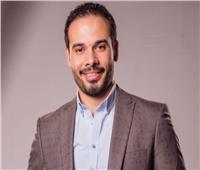 عزوز عادل يدخل «حفلة 9» مع غادة عبد الرازق