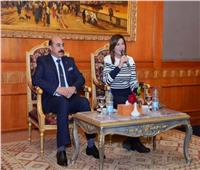 وزيرة الهجرة ومحافظ أسوان يعقدان لقاء مفتوحًا مع أبناء الجيل الثاني والثالث