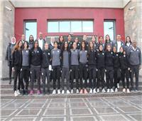 عودة بعثة منتخب الكرة النسائية إلى مصر
