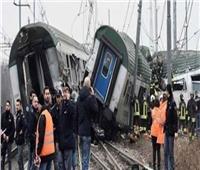 مصرع عاملين وإصابة 27 شخصا جراء خروج قطار عن مساره في إيطاليا
