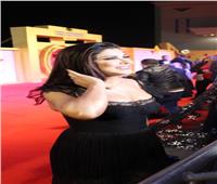 جومانا مراد تتألق بـ«الأسود» خلال مهرجان أسوان الدولي للمرأة
