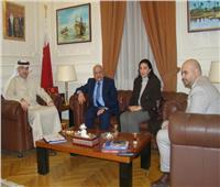 سفير البحرين بالقاهرة يستقبل رئيس قطاع الإعلام والاتصال بالجامعة العربية