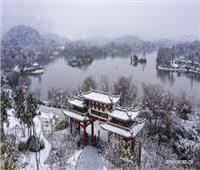 شاهد| الثلوج تتساقط على مدينة ووهان الصينية بؤرة «فيروس كورونا»