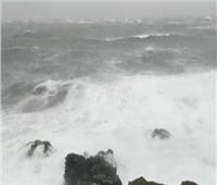 بالفيديو| «أمواج شديدة» تضرب جزيرة باردزي البريطانية