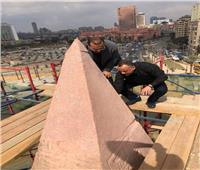 «وزيري» يتفقد أعمال الترميم الدقيق لمسلة ميدان التحرير