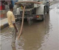 «القليوبية» تواصل عمليات شفط المياه من الشوارع لعودة الحركة المرورية لطبيعتها